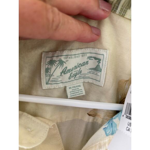 NWT American Eagle Men's Hawaiian Shirt Floral Size XL - Picture 3 of 7